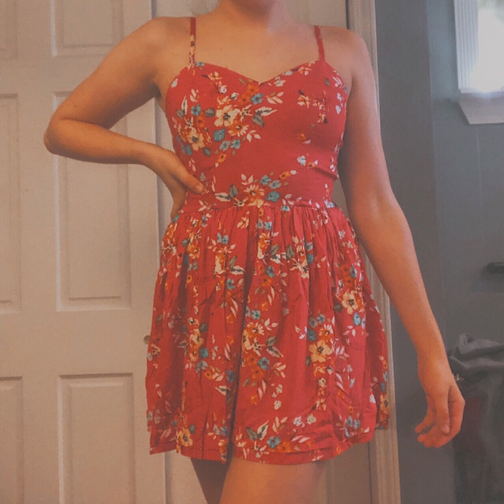 𝐑𝐄𝐃 𝐅𝐋𝐎𝐑𝐀𝐋 𝐃𝐑𝐄𝐒𝐒 ♡ 𝐍𝐖𝐓